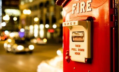 Brandalarm brandbeskyttelsesafstand